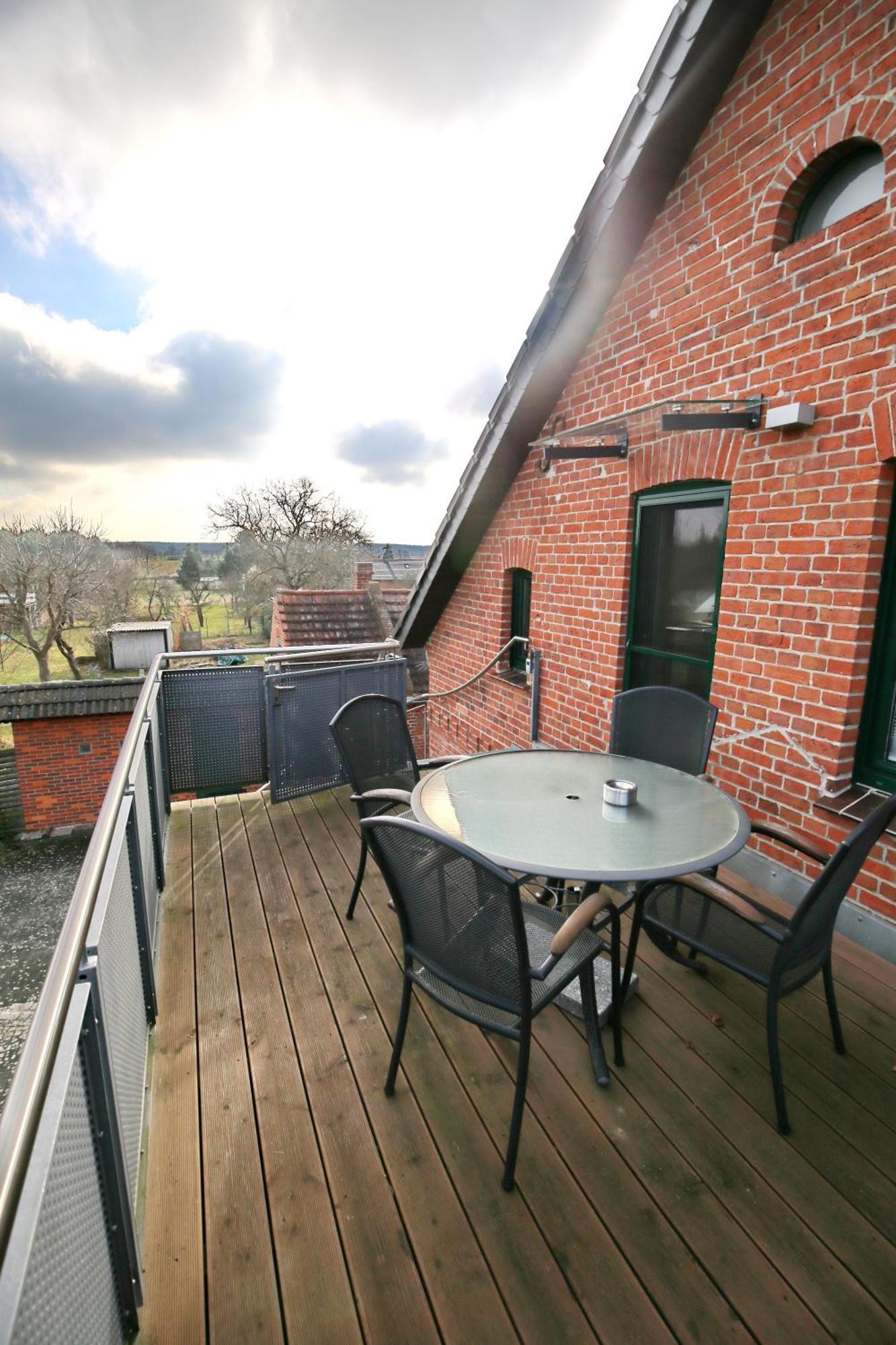 Ferienwohnung Im Vogelhaus Mit Dachterasse Und Grossem Garten Calau Exterior foto